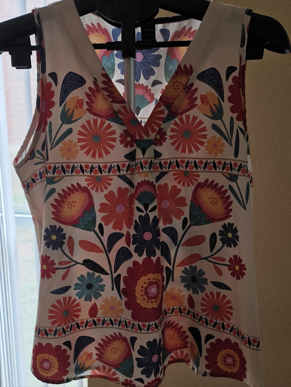 SHEIN Floral Top in Navy & Pink Size Small